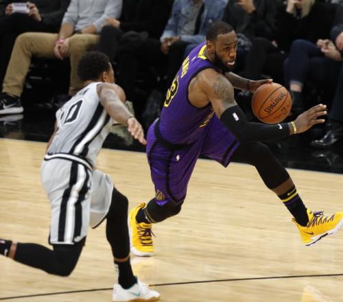 奥尼尔凭借,布克妙传,外线三分一,PA真人官网,PA真人视讯,PA真人娱乐,PA真人注册,PA真人平台,PA真人试玩